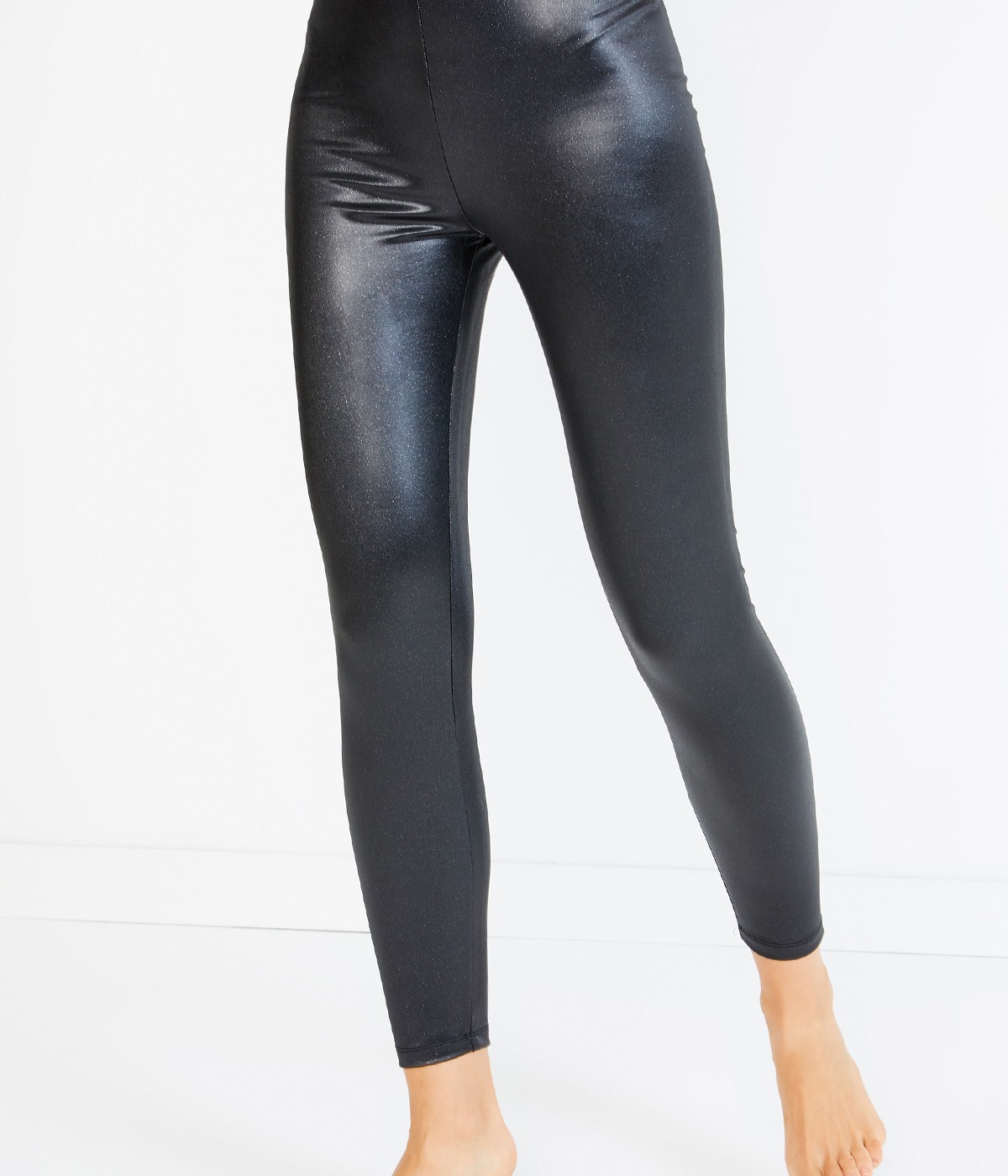 Leather Look Shiny Tights